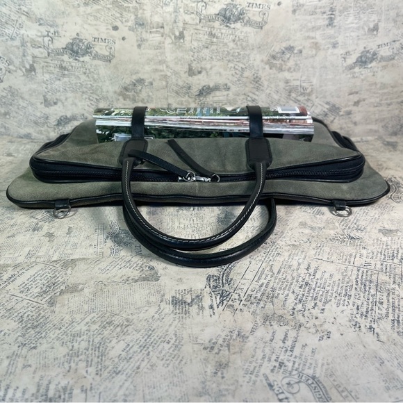 Humawaca Cowhide Briefcase for Laptop/Tablet - Picture 6 of 13